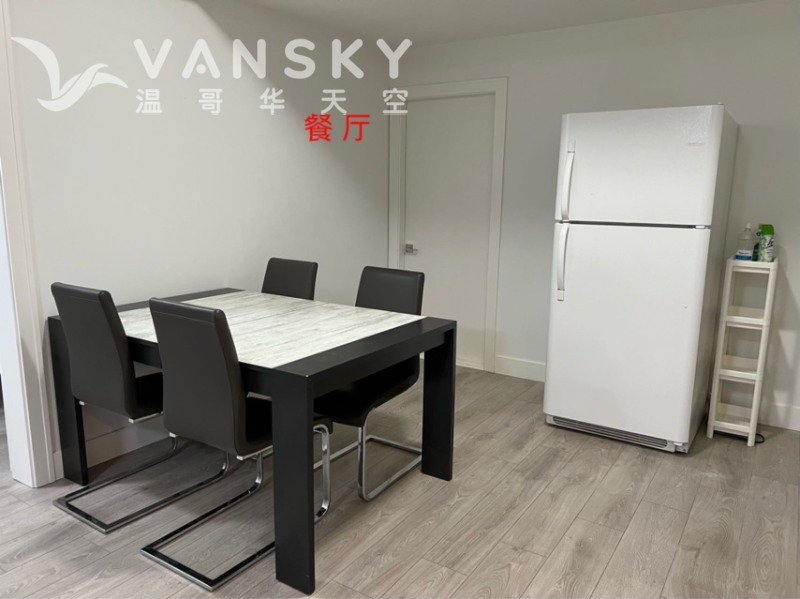 250821080438_lunch room.jpg